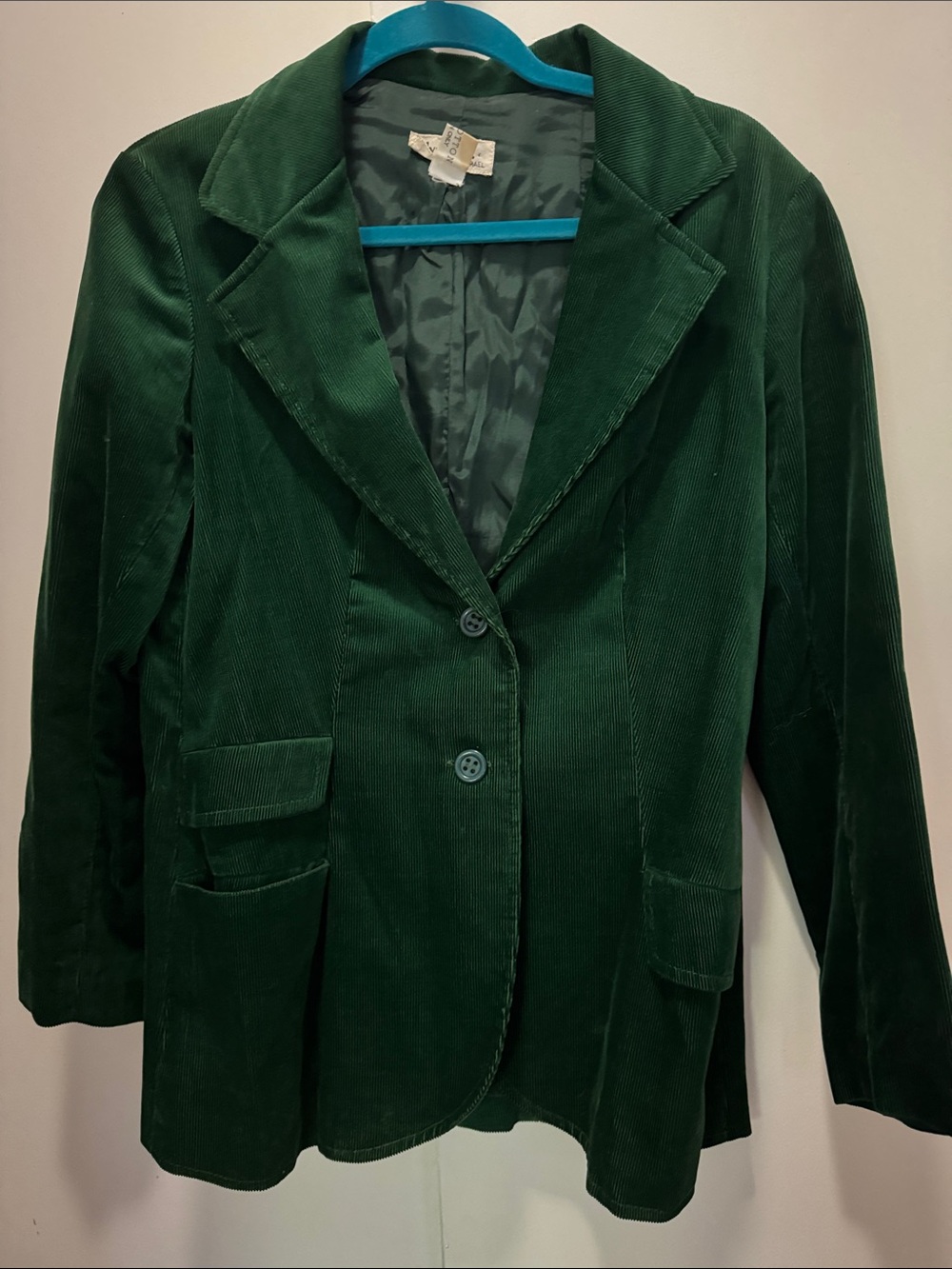 Vintage Plymouth! Teal-Trim Blazer